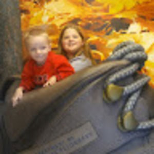 Meet your Posher, Crystal